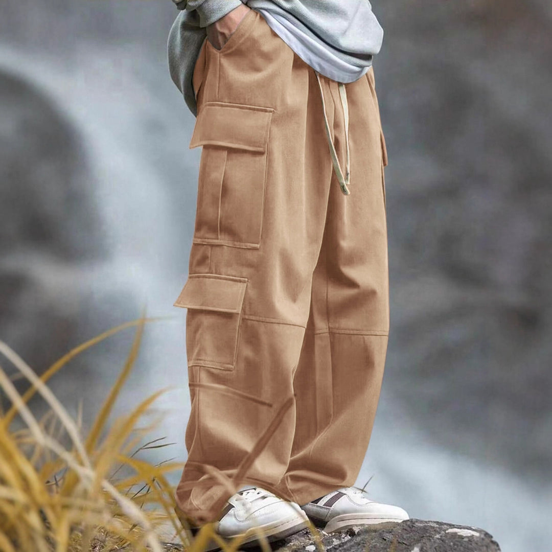 Herren weite Cargo-Hose mit Mehrfachtaschen, Tunnelzug und verstärkten Kniepartien – Bravaro