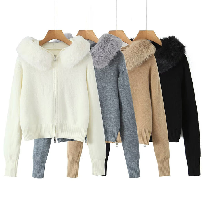 Damen Kurze Strickjacke mit Reißverschluss und abnehmbarem Kunstpelzkragen Echo Archiv