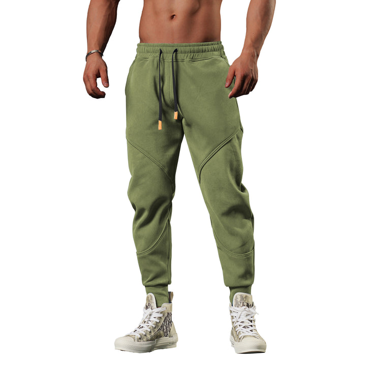 Herren moderne Sweatpants mit innovativem Schnitt und praktischen Taschen Echoarchiv