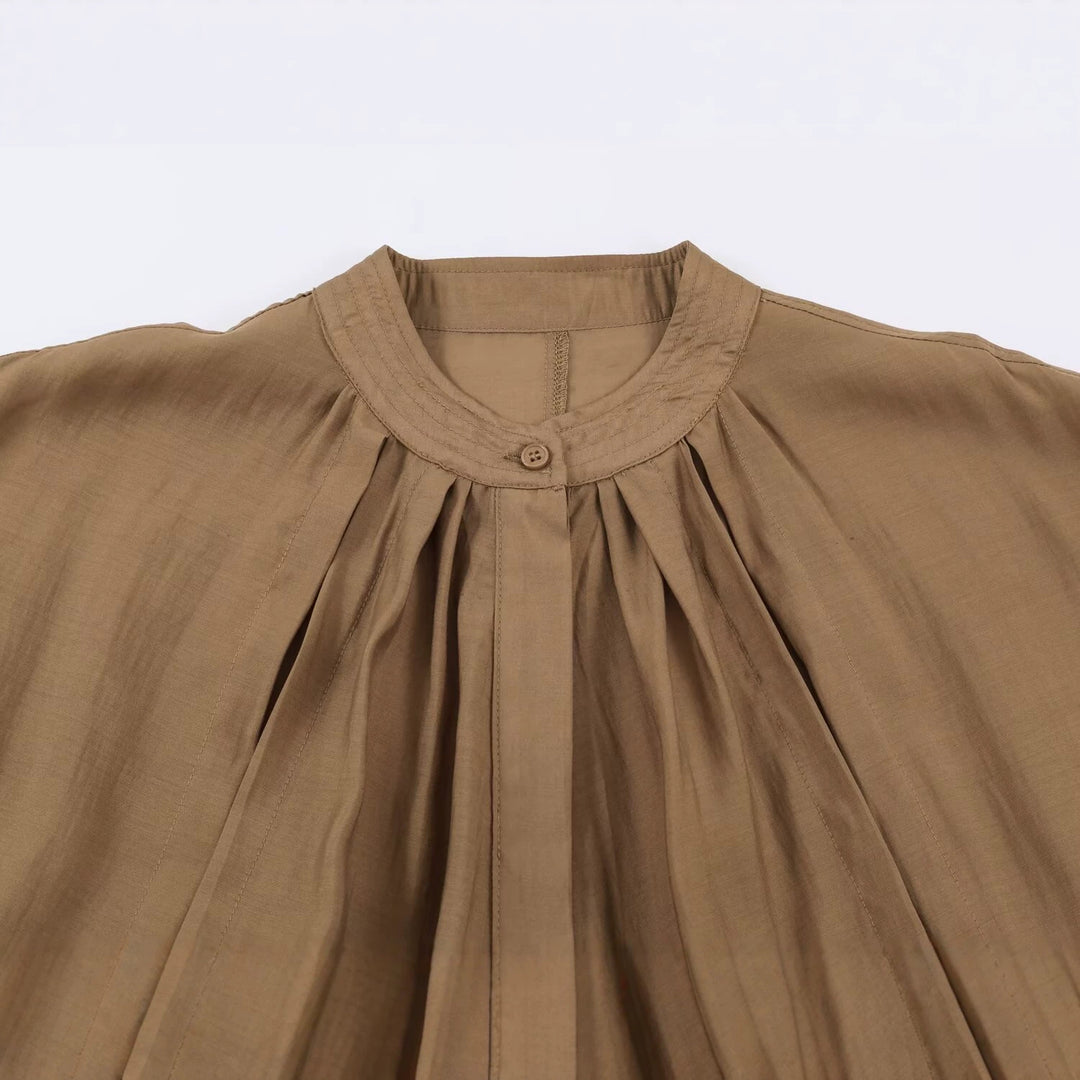 Damen Weites Plissiertes Blouson-Top mit Stehkragen und gesmoktem Saum Echo Archiv