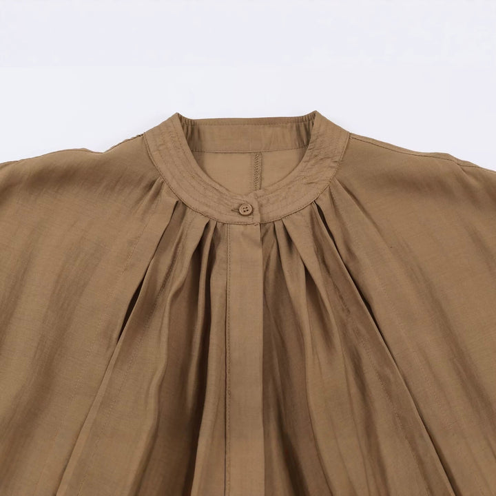 Damen Weites Plissiertes Blouson-Top mit Stehkragen und gesmoktem Saum Echo Archiv