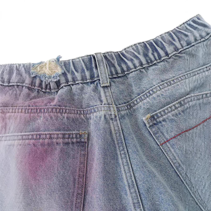 Damen Trendige Denim-Shorts mit einzigartigen Graffiti- und Destroyed-Details Echo Archiv