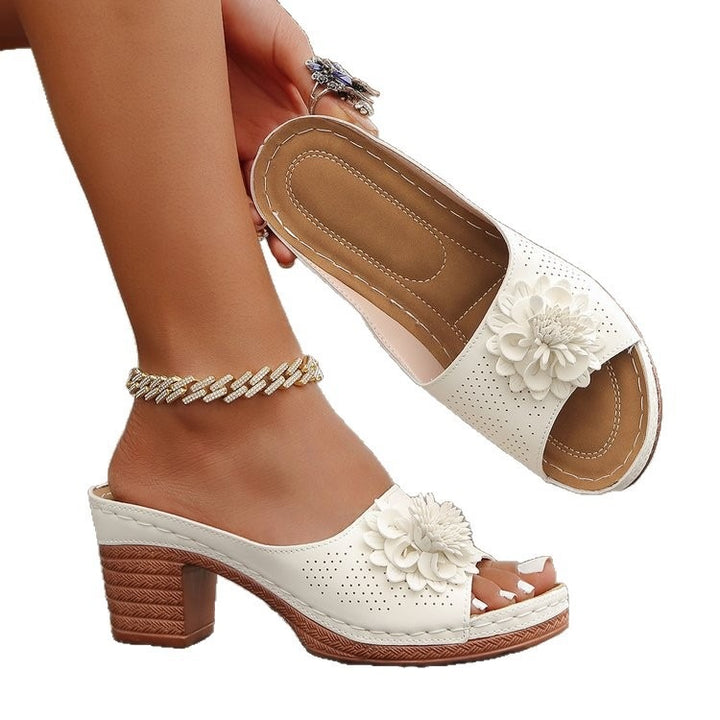 Damen Lederoptik-Peeptoe Mules mit Blütenapplikation und mittlerem Blockabsatz Echo Archiv