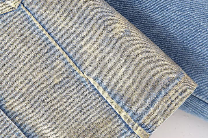 Damen Kurze Denim-Jacke mit Metallic-Finish und aufgesetzten Brusttaschen Echoarchiv