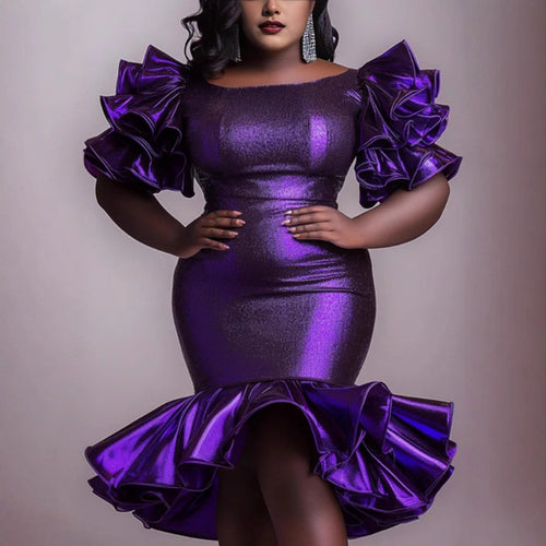 Damen glamouröses Abendkleid mit voluminösen Rüschensäumen Echo Archiv