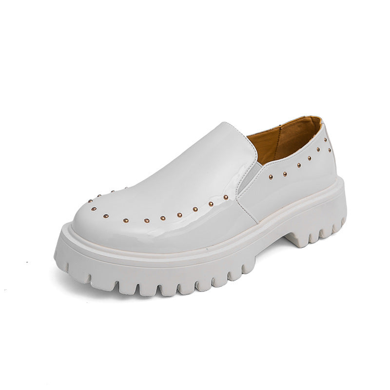 Damen Plateau-Brogue Derby mit markanter Profilsohle und Lacklederoptik Echo Archiv