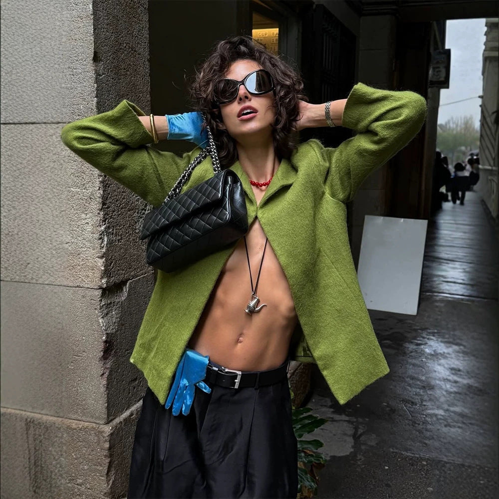 Damen Kurzblazer aus strukturiertem Bouclé mit kastiger Silhouette Echoarchiv