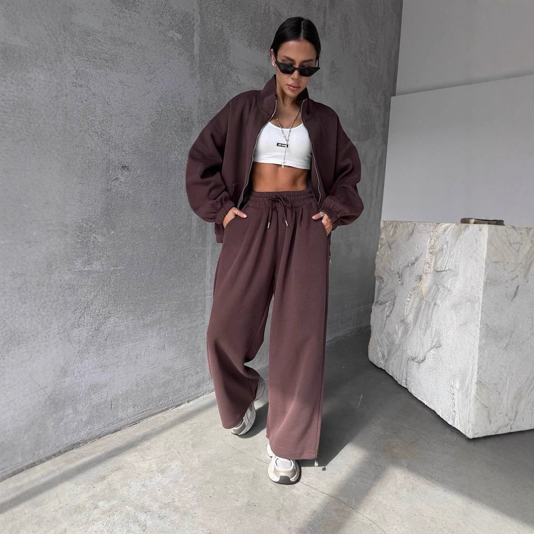 Damen oversized Sweatset mit Reißverschlussjacke und weiten Jogginghose – Avérine