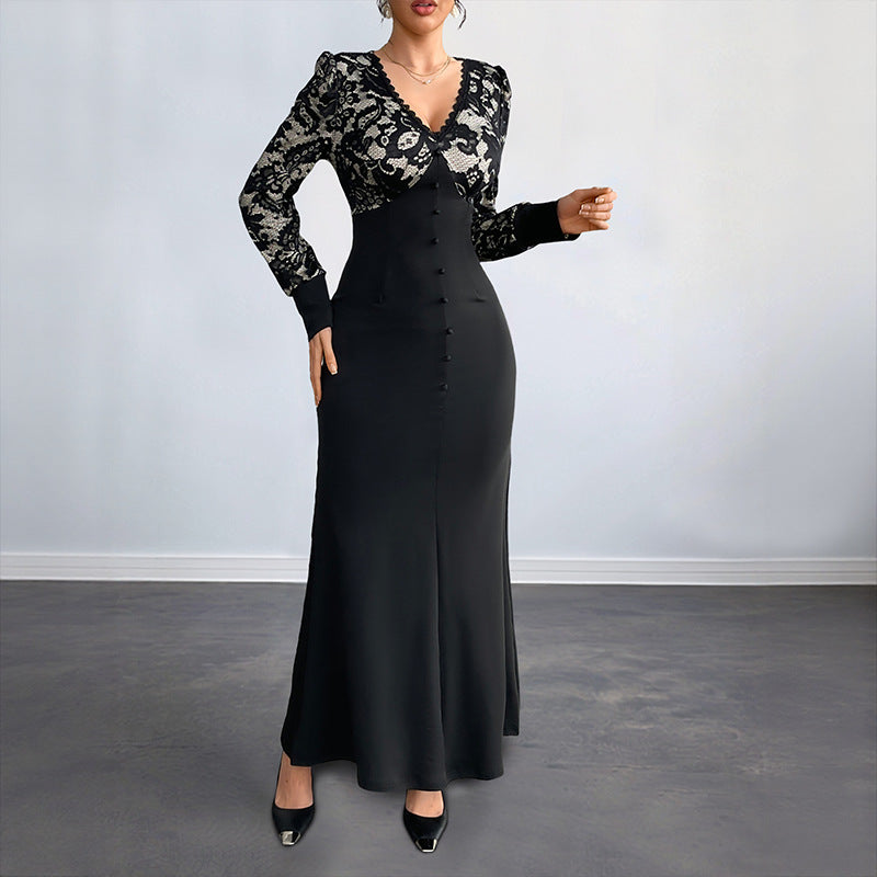 Damen Figurbetontes Maxikleid mit Spitzenoberteil, V‑Ausschnitt und Zierknopfleiste Echoarchiv