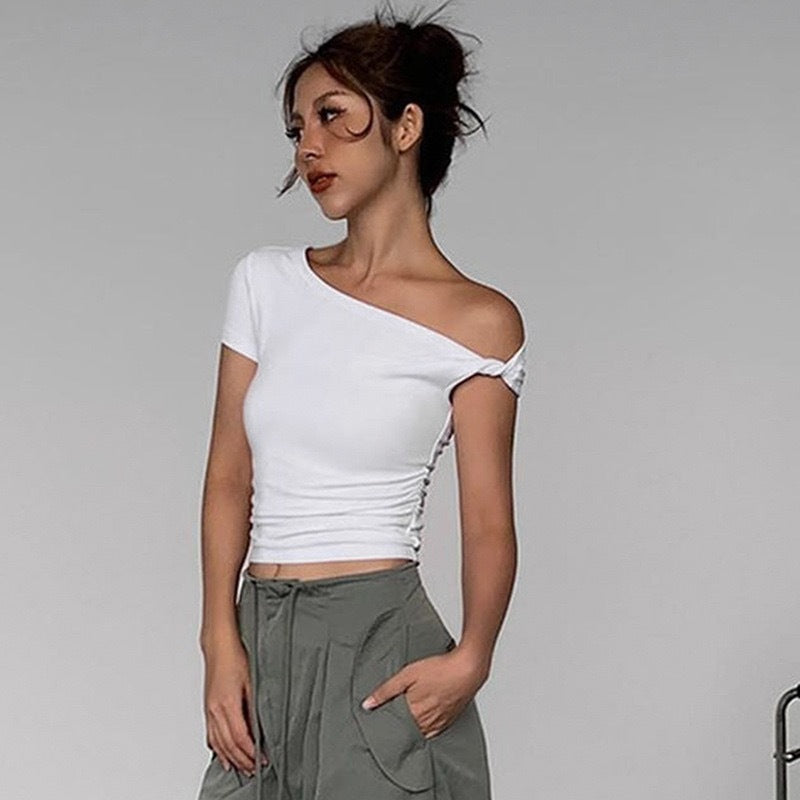 Damen Off-Shoulder Crop-Top mit seitlichem Knoten Echo Archiv