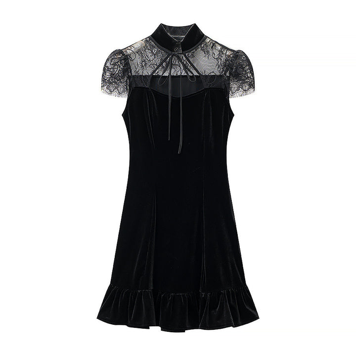 Damen Abendkleid mit transparenten Spitzenärmel und Rüschensaum Echo Archiv