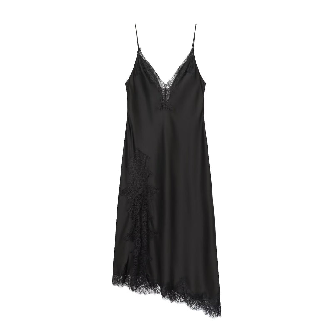 Damen Spitzen-Nachtkleid aus fließendem Stoff mit verspielten Rüschendetails Echo Archiv