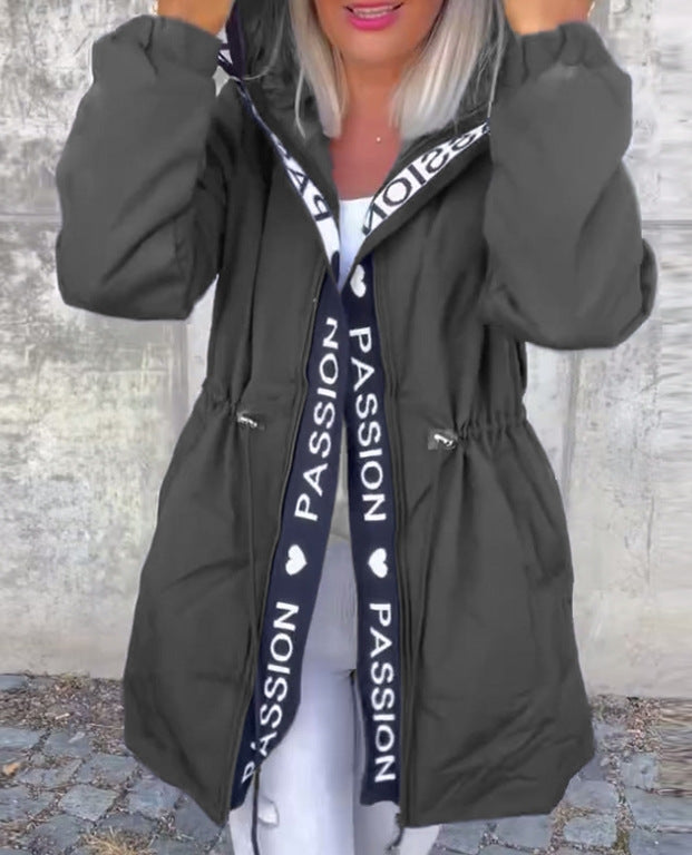 Damen nan Kapuzenparka mit Tunnelzugtaillierung und Logoband-Reißverschluss Echo Archiv