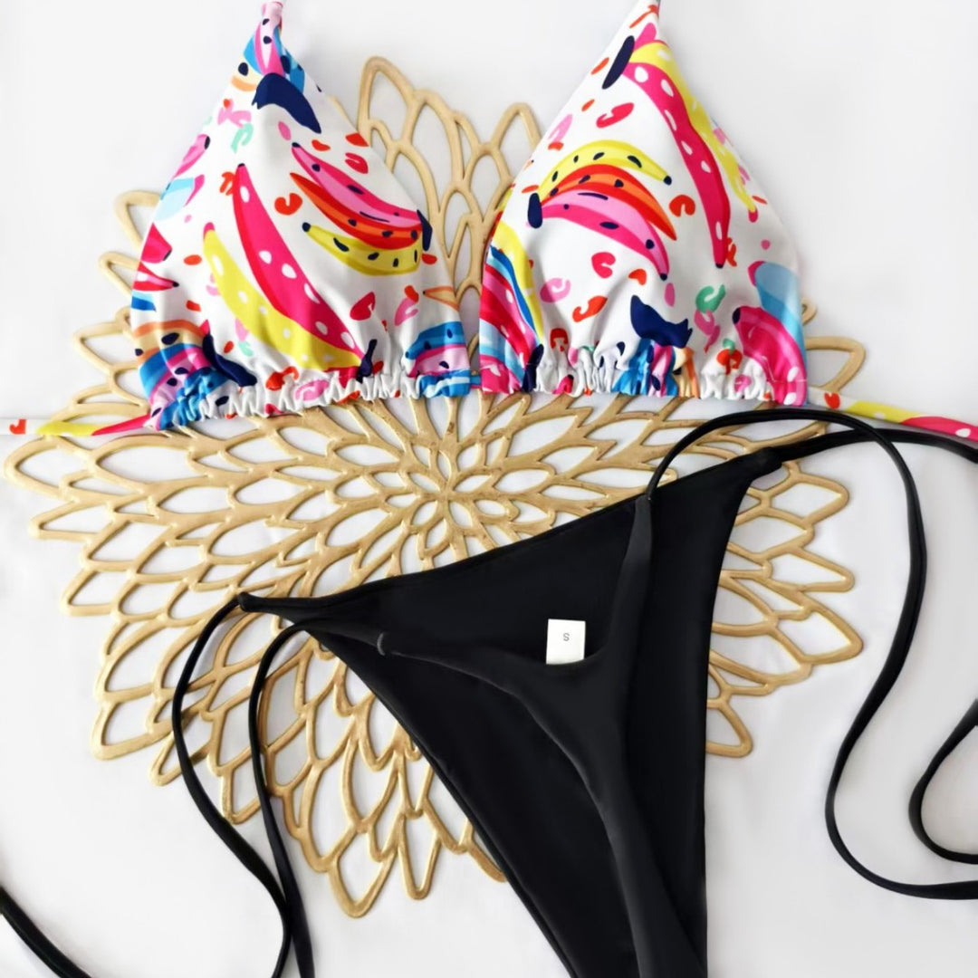 Damen Bikini-Set mit buntem Obstmuster und seitlichem Knoten Echo Archiv