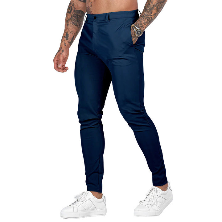 Herren nan Slim-Fit Stretch-Chino mit schmal zulaufendem Bein und dezenten Eingrifftaschen Echo Archiv