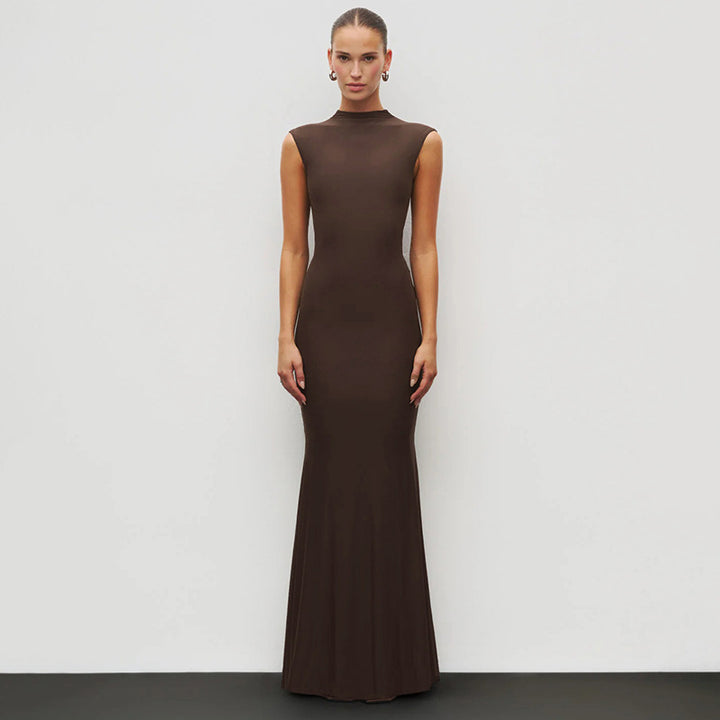 Damen Elegantes Schmalgeschossenes Maxikleid mit hohem Kragen Echo Archiv