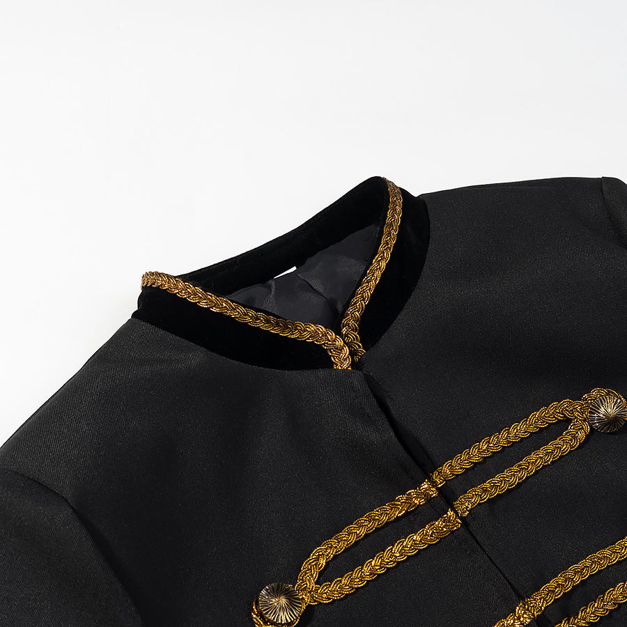 Damen Military-inspirierte Kurzjacke mit goldenen Zierborten Echo Archiv