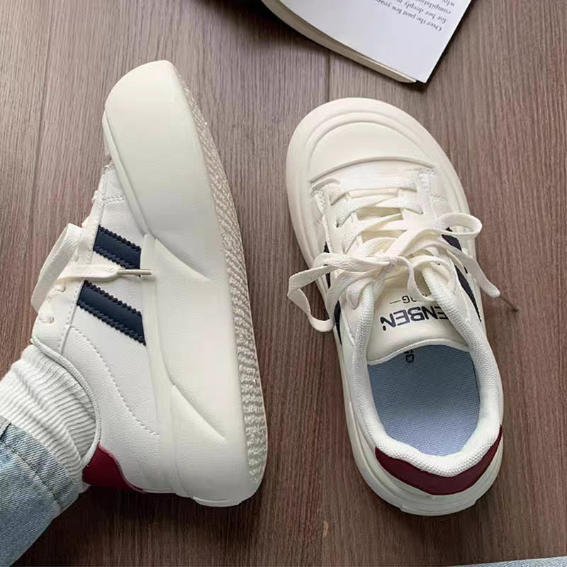 Damen Sportliche Sneakers mit gepolstertem Innenfutter und rutschfester Laufsohle Echo Archiv