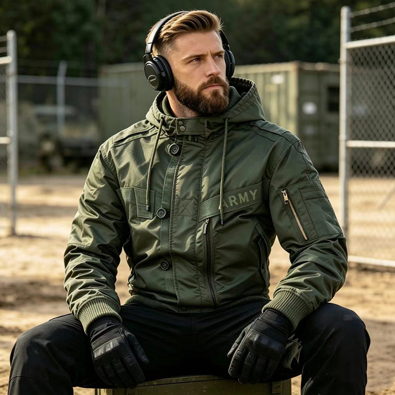 Herren Militärinspirierte Kapuzen-Bomberjacke mit Utility-Taschen Echo Archiv