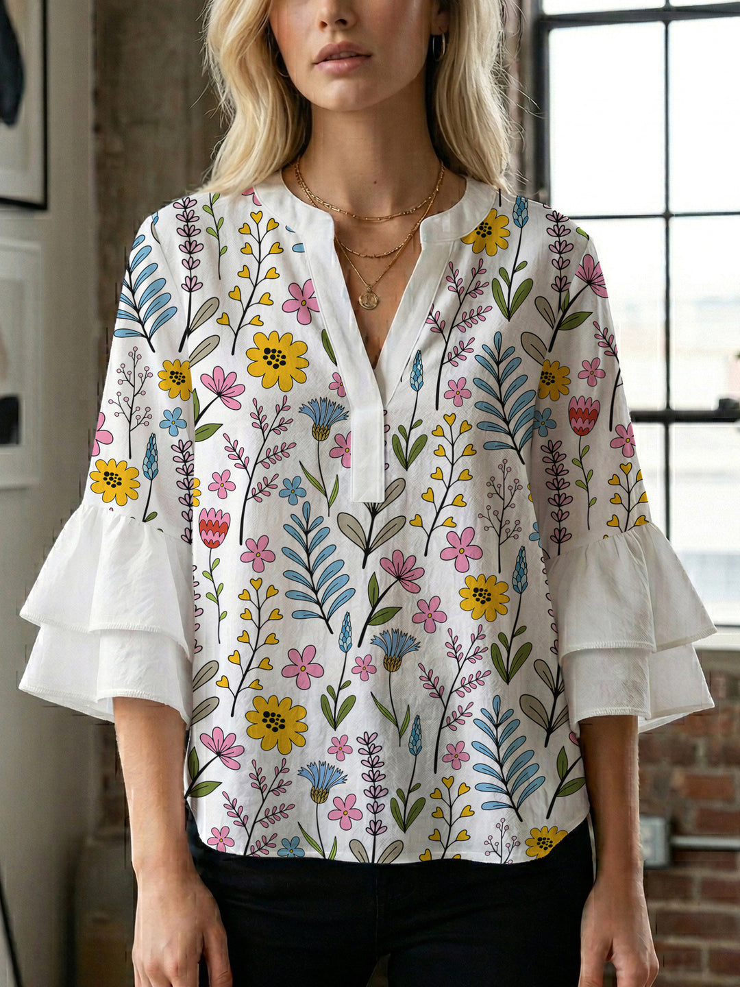 Damen Bluse mit voluminösen Rüschenärmeln und floralem Muster Echo Archiv