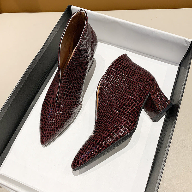 Damen nan spitze Stiefelette mit Krokoprägung und niedrigem Kittenabsatz Echo Archiv