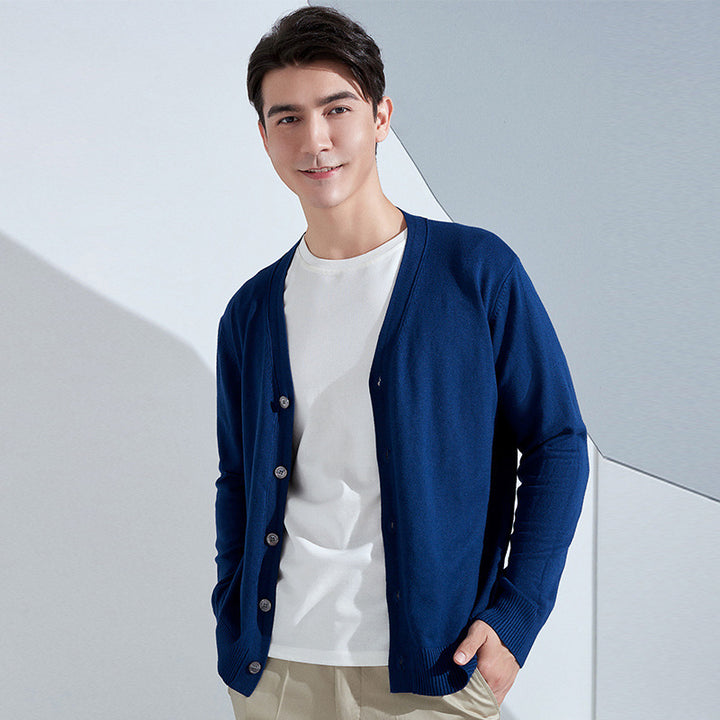 Herren Leichter Feinstrick-Cardigan mit V‑Ausschnitt und Business‑Silhouette Echoarchiv