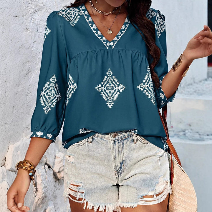 Damen Locker geschnittene Boho‑Bluse mit V‑Ausschnitt, geraffter Brustnaht und dreiviertelärmeln Echo Archiv