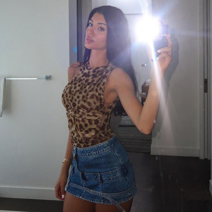 Damen Figurbetontes Bodysuit mit raffinierten Raffungselementen und Animal-Print Echo Archiv