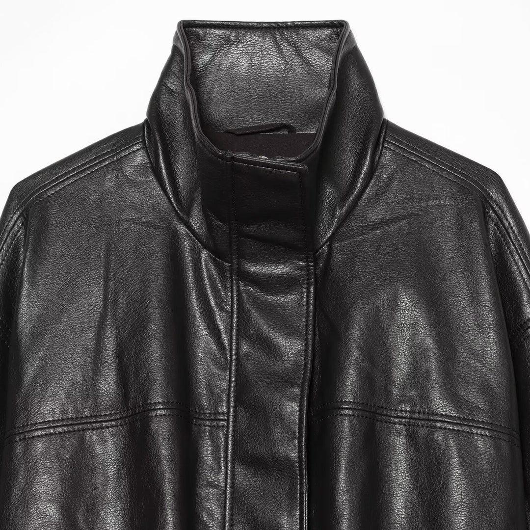 Damen Cropped Boxy Kunstlederjacke mit hohem Funnelkragen und verdeckter Leiste Echoarchiv