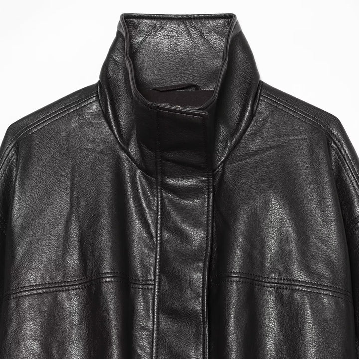 Damen Cropped Boxy Kunstlederjacke mit hohem Funnelkragen und verdeckter Leiste Echoarchiv
