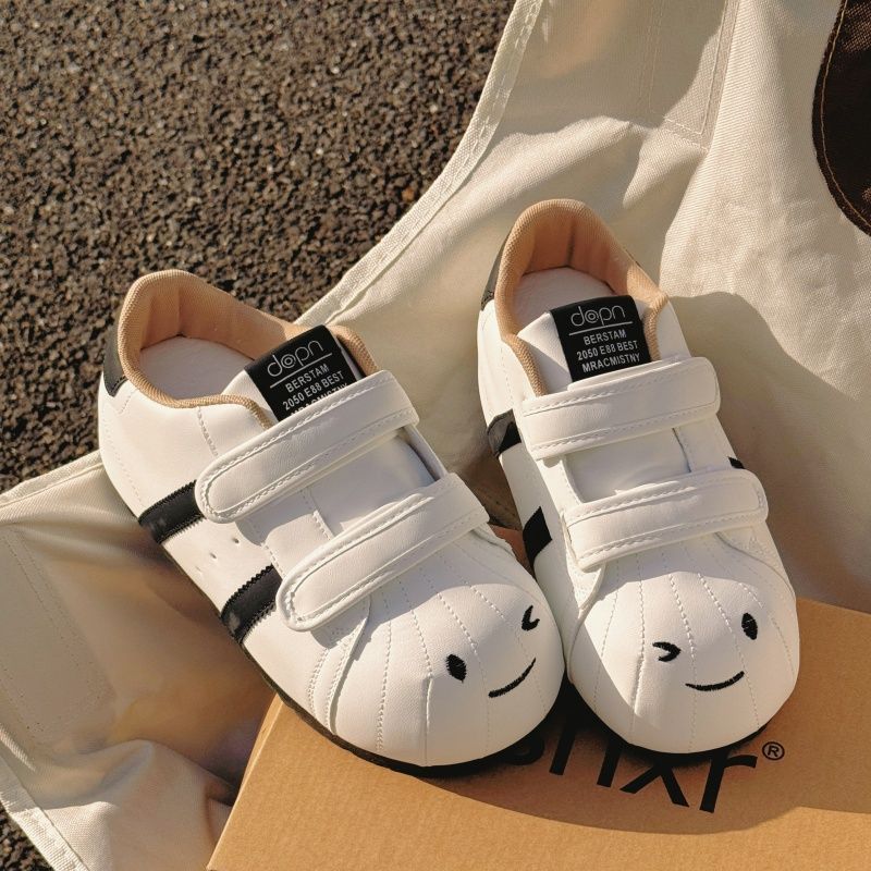 Damen Bequeme Sneaker mit Klettverschluss und sportlichem Design Echo Archiv