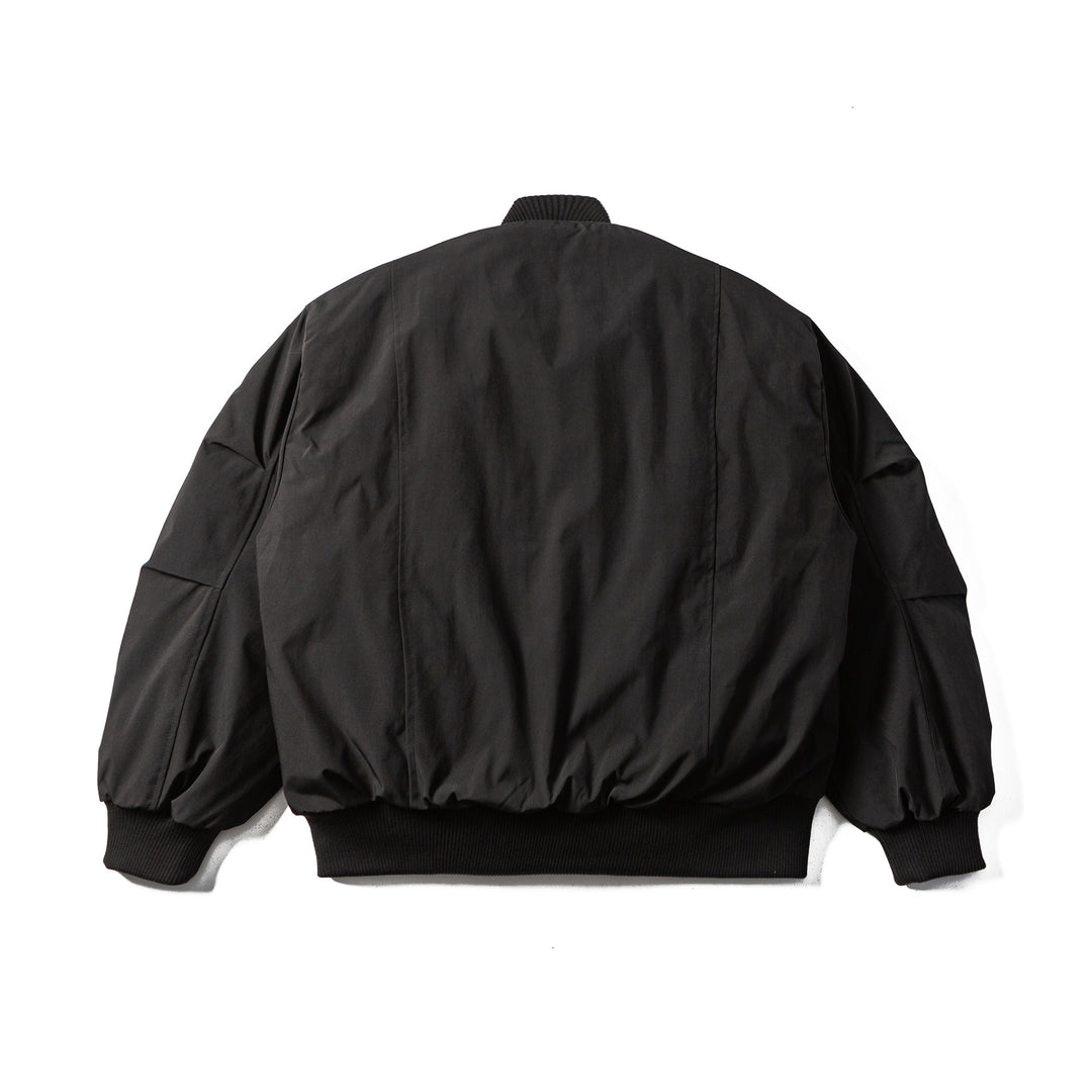 Herren Boxy wattierter Kurzblouson mit Rippenkragen und ergonomischen Eingrifftaschen Echoarchiv