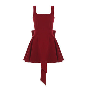 Damen kurzer, eleganter Rock mit asymmetrischem Saum und praktischen Bindeband-Details Echo Archiv