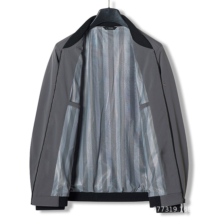 Herren sportliche Jacke mit innovativem Schnitt und atmungsaktiven Materialien Echoarchiv
