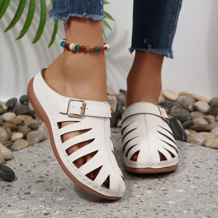 Damen Geschlossene Riemen-Pantoletten mit Cut-Outs und verstellbarer Schnalle – Lioré
