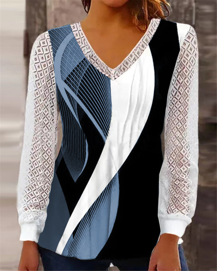 Damen V-Ausschnitt Bluse mit abstraktem Grafikprint und Spitzenärmeln Echo Archiv