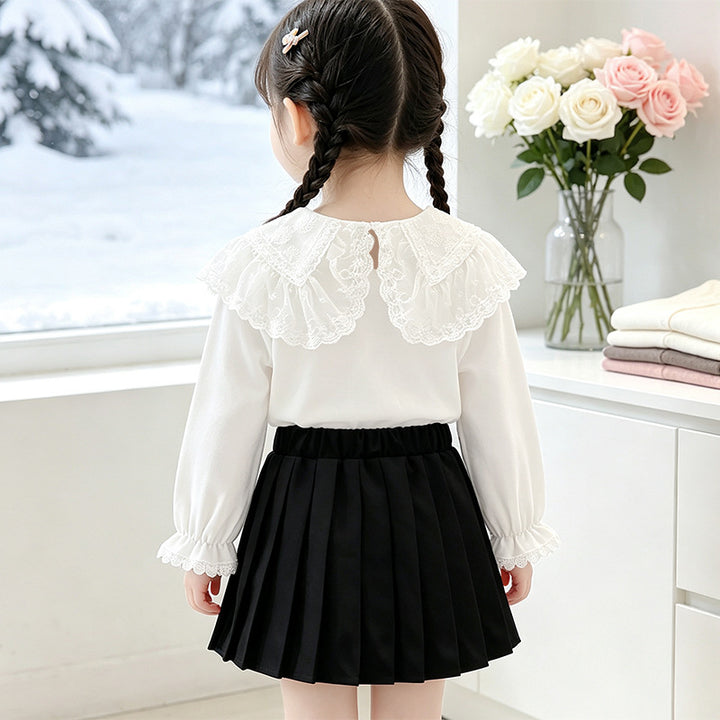 Mädchen Bluse mit elegantem Spitzenkragen und Rüschendetails Echo Archiv