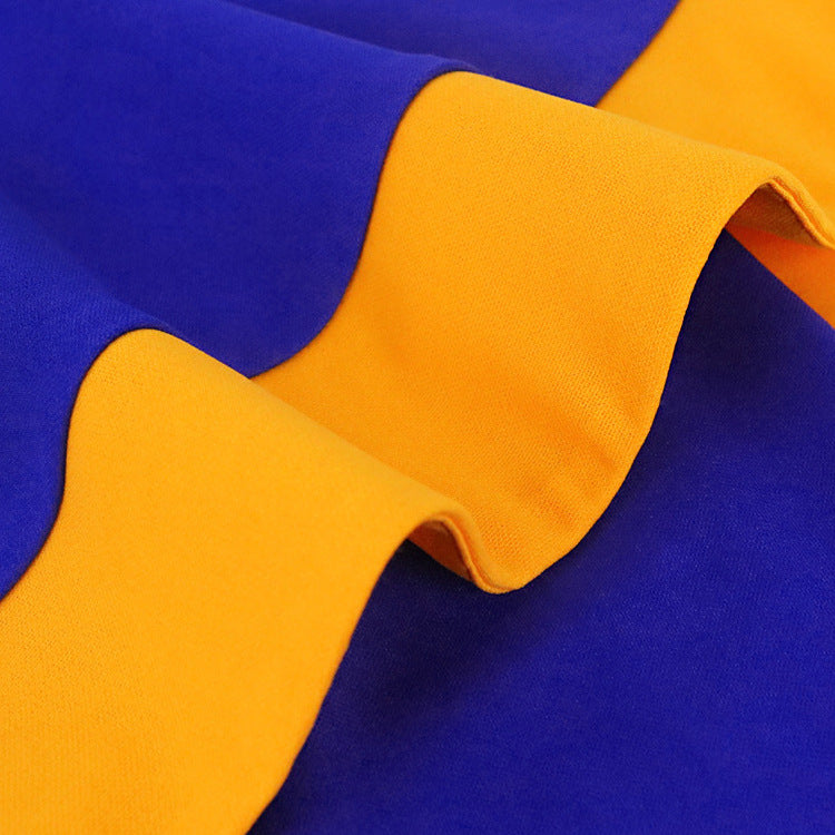 Damen figurbetontes Kleid mit modischem Geometrie-Muster Echo Archiv