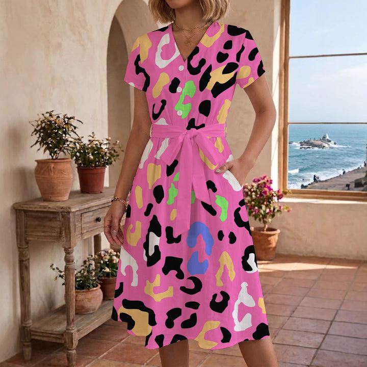 Damen lässiges Kleid mit modernem Leoprint und taillierbarem Gürtel Echo Archiv