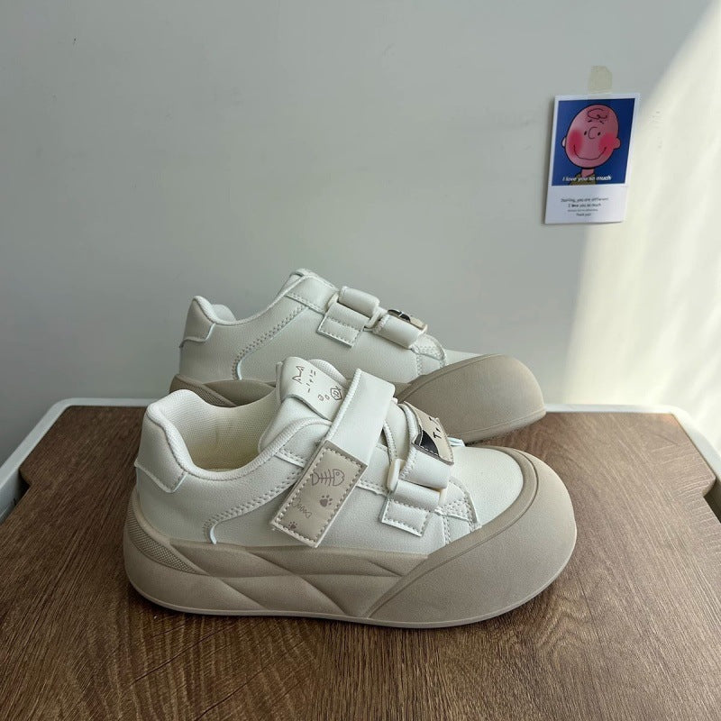 Damen Plateau-Sneaker mit praktischen Klettverschlüssen und komfortabler Dämpfung Echo Archiv