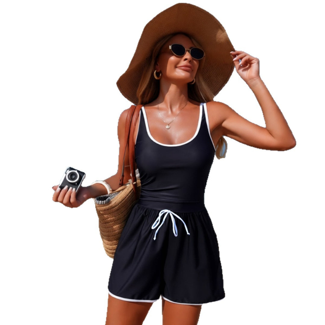 Damen Sportlicher Schwimmanzug mit lässigen Shorts Echo Archiv