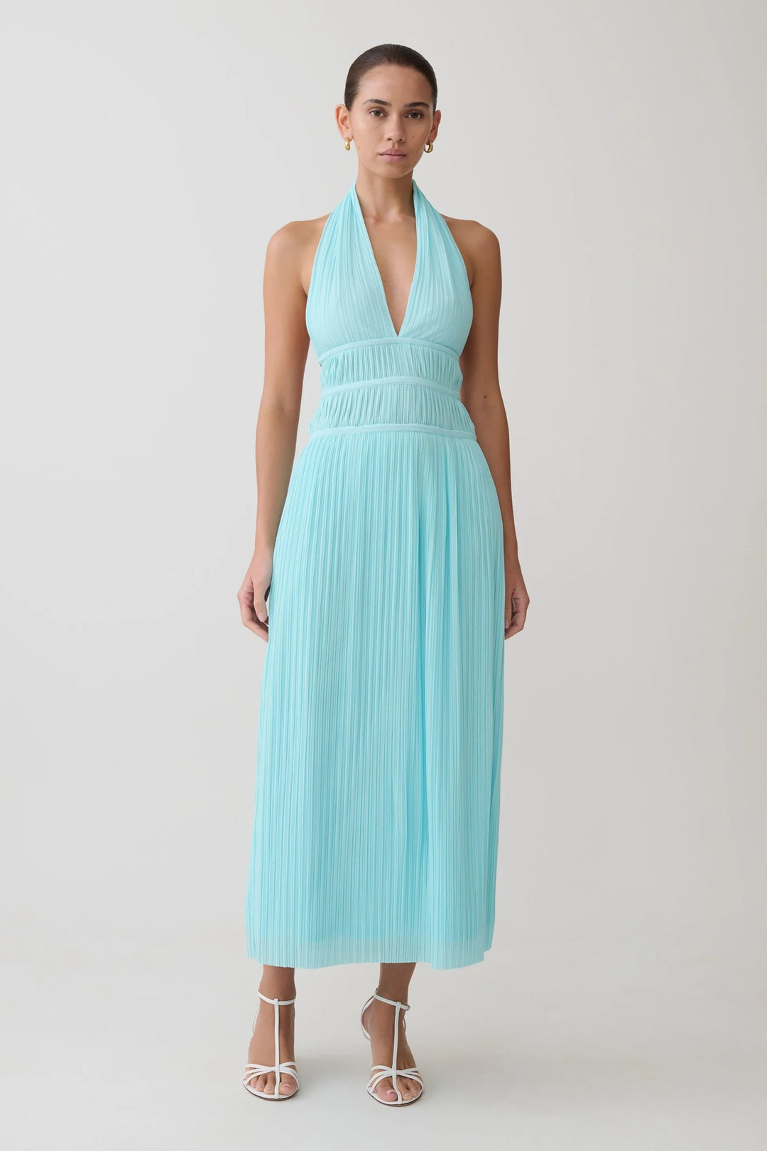 Damen Fließendes Maxikleid mit tiefem V-Ausschnitt und Plisseedetails Echo Archiv
