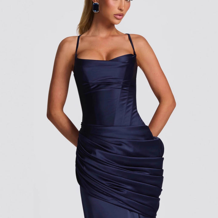 Damen elegantes Abendkleid mit raffinierten Drappierungen Echo Archiv