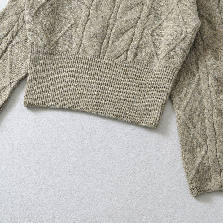 Damen Kurzer Zopfmuster-Strickpullover mit tailliertem Rippbündchen Echoarchiv