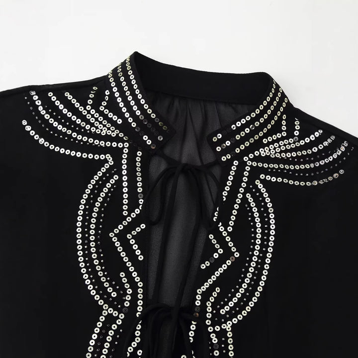 Damen Chiffonbluse mit Paillettenbesatz, Ballonärmeln und Bindekragen Echo Archiv