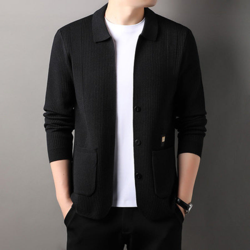 Herren Feinstrukturierte Strickjacke mit Hemdkragen, Knopfleiste und aufgesetzten Taschen Echoarchiv