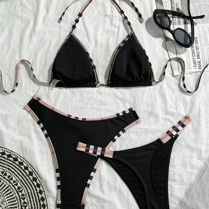 Damen Triangel-Bikini mit verstellbaren Trägern und eleganten Rüschendetails Echo Archiv