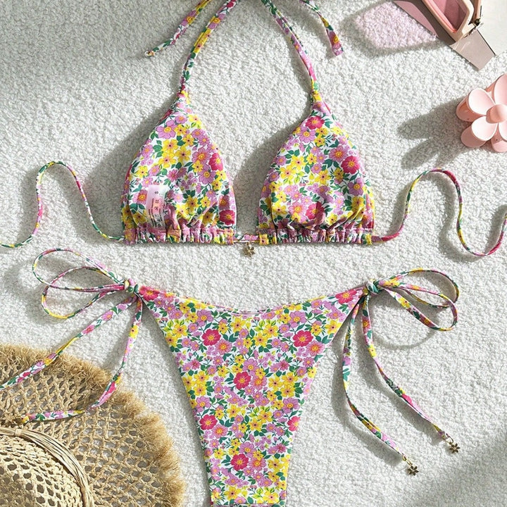 Damen Triangel-Bikini mit verspieltem Blumendesign Echo Archiv
