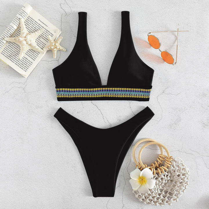 Damen Bikini-Set mit elegantem V-Ausschnitt und geschmackvollem Detail Echo Archiv
