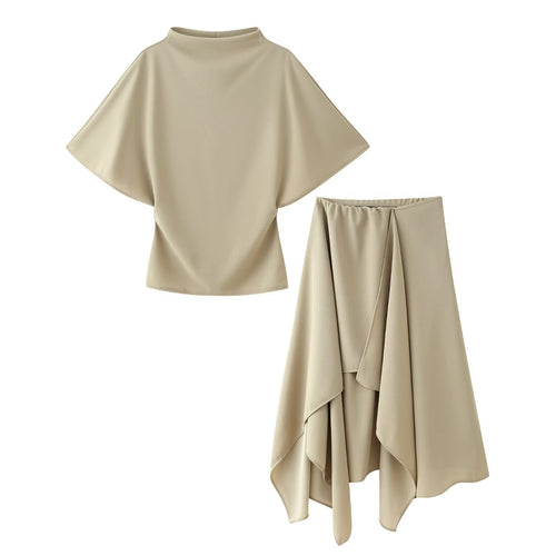 Damen-Set mit elegantem schwingendem Oberteil und fließendem Rock Echo Archiv